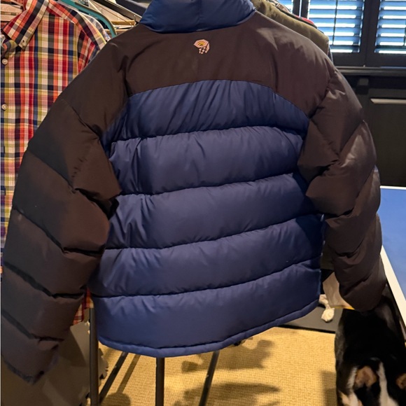 Mountain Hardwear Men’s Two-Tone Puffer Jacket - Picture 8 of 8